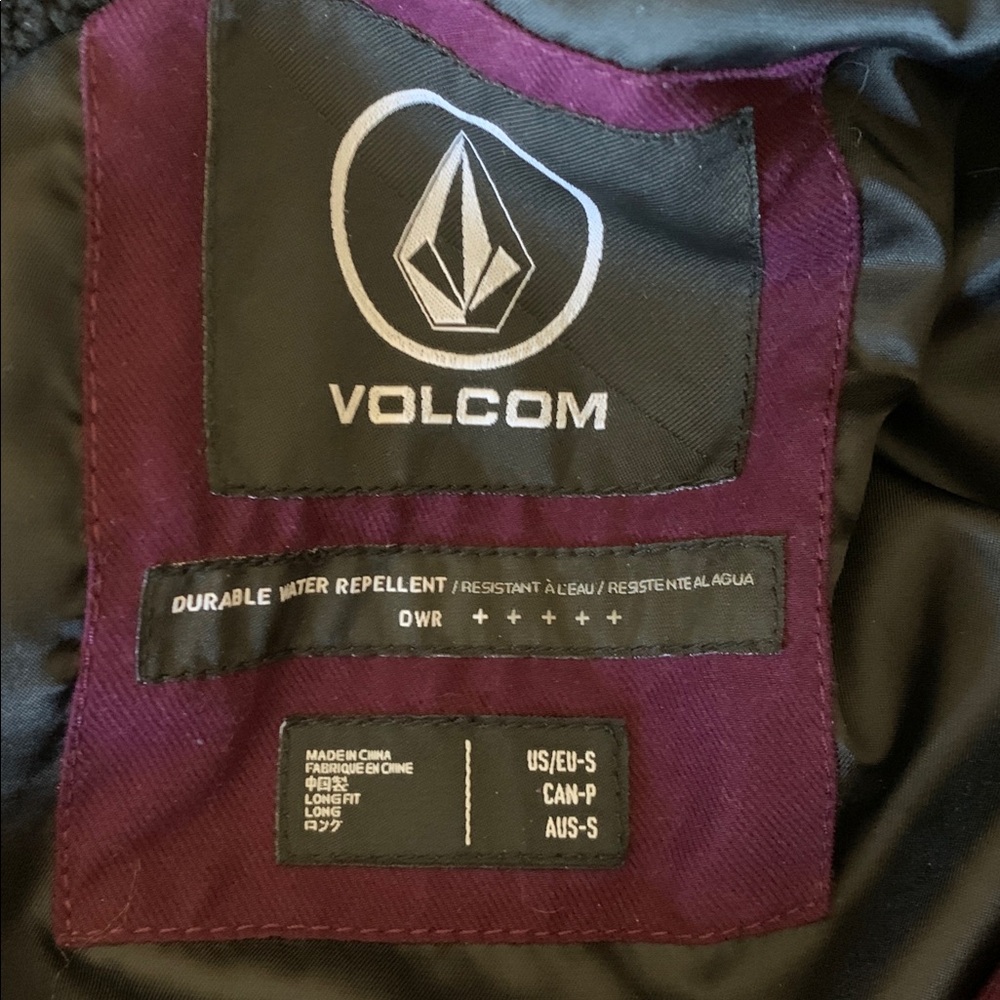 Volcom Maroon Hooded Vest with Faux Fur Trim - Picture 7 of 7